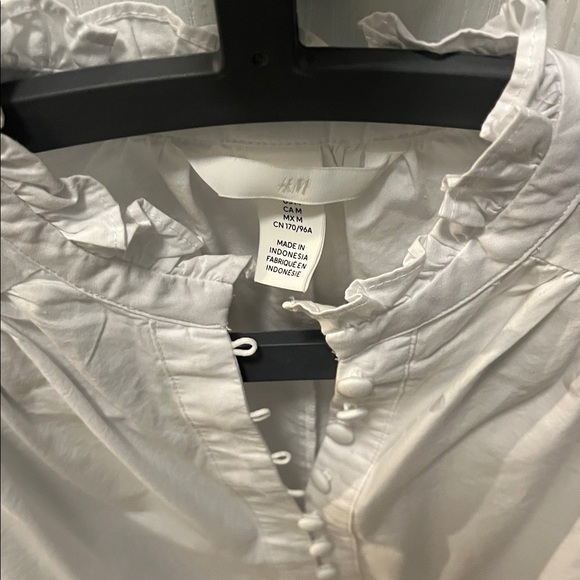 H&M White Ruffled Women's Top - Picture 2 of 6
